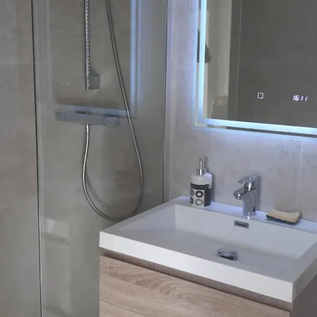 Meuble 2P 40 M2 Dans Villa Avec Piscine A Vallauris, 4 Km De La Mer Extérieur photo