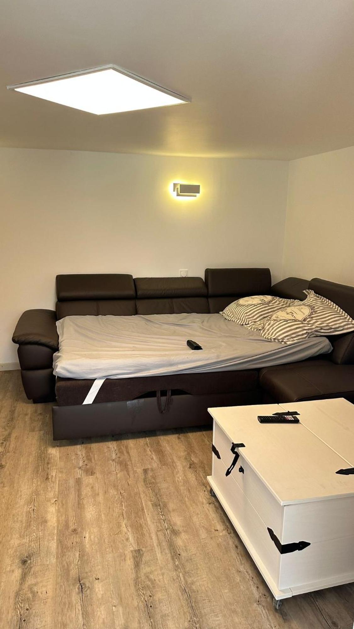Meuble 2p 40 M2 Dans Avec Piscine A Vallauris, 4 Km De La *